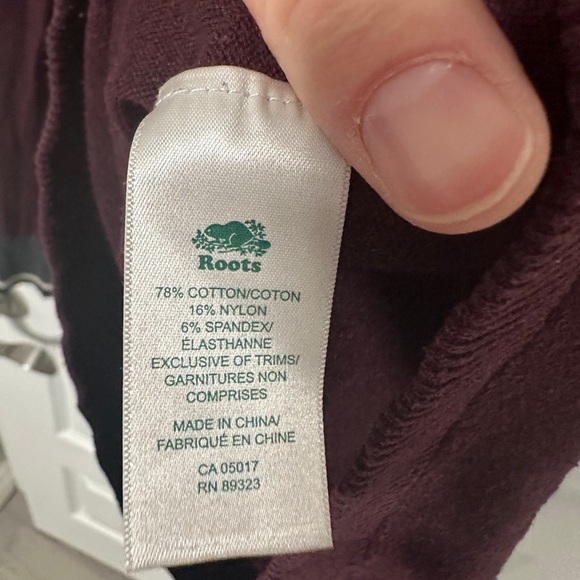 RootsPullover Crew Long Sweater Purple Burgundy Size XS Womens Cabin Relaxed - Picture 7 of 7
